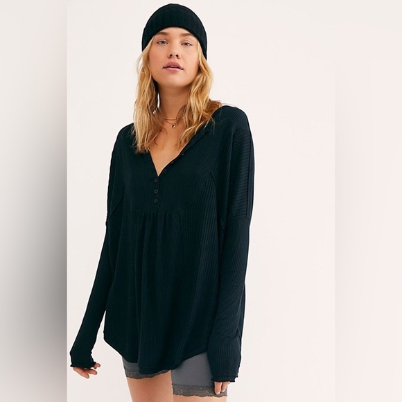 Free People Tops - FREE PEOPLE LEO HENLEY LONG SLEEVE SHIRT IN BLACK SIZE XS